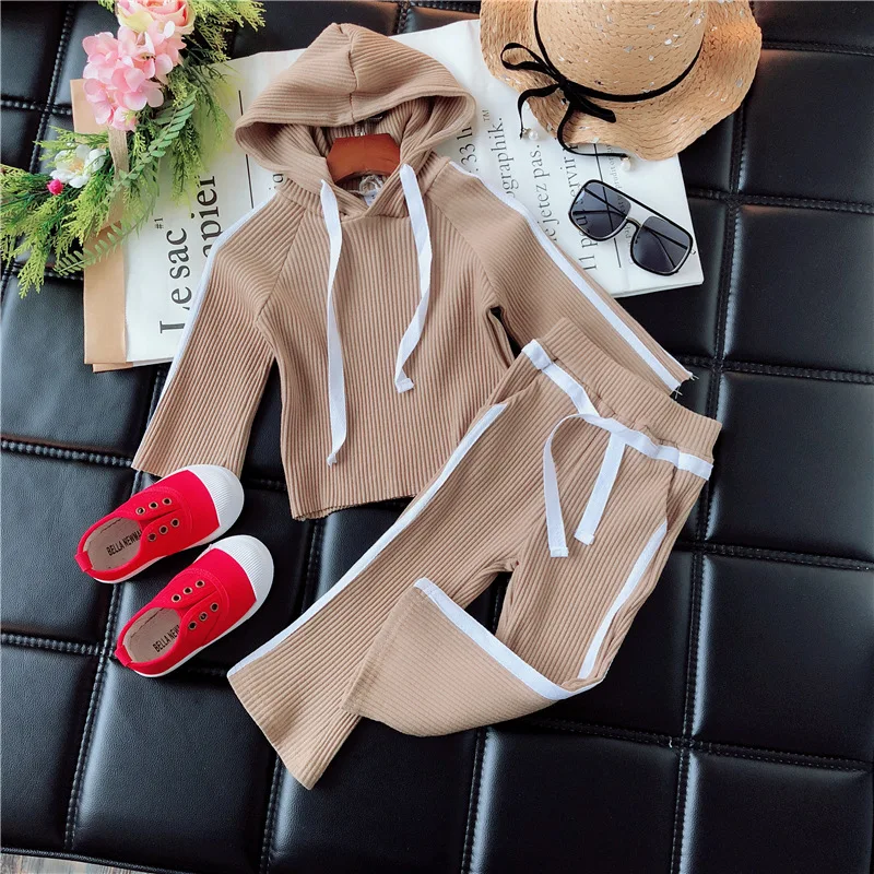 Baby girl spring and autumn knitting two-piece suit new girl children's clothing cotton sports leisure ocean sweater two-piece
Baby girl spring and autumn knitting two-piece suit new girl children's clothing cotton sports leisure ocean sweater two-piece