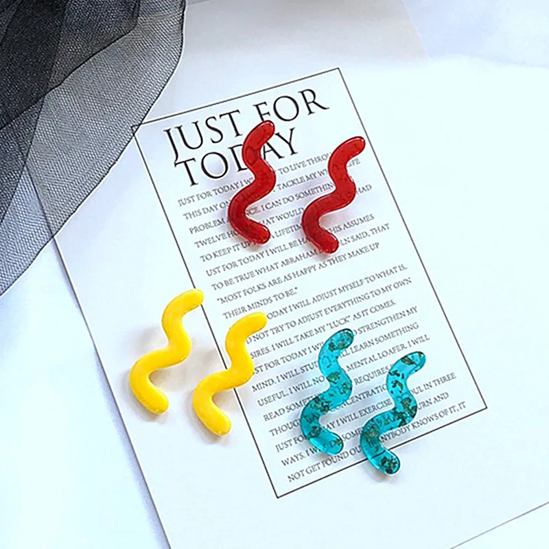 UJBOX 2018 Multicolor Geometric Wave Resin Stud Earrings Women Glitter Temperament Earrings Summer Beach Wholesale E745
UJBOX 2018 Multicolor Geometric Wave Resin Stud Earrings Women Glitter Temperament Earrings Summer Beach Wholesale E745