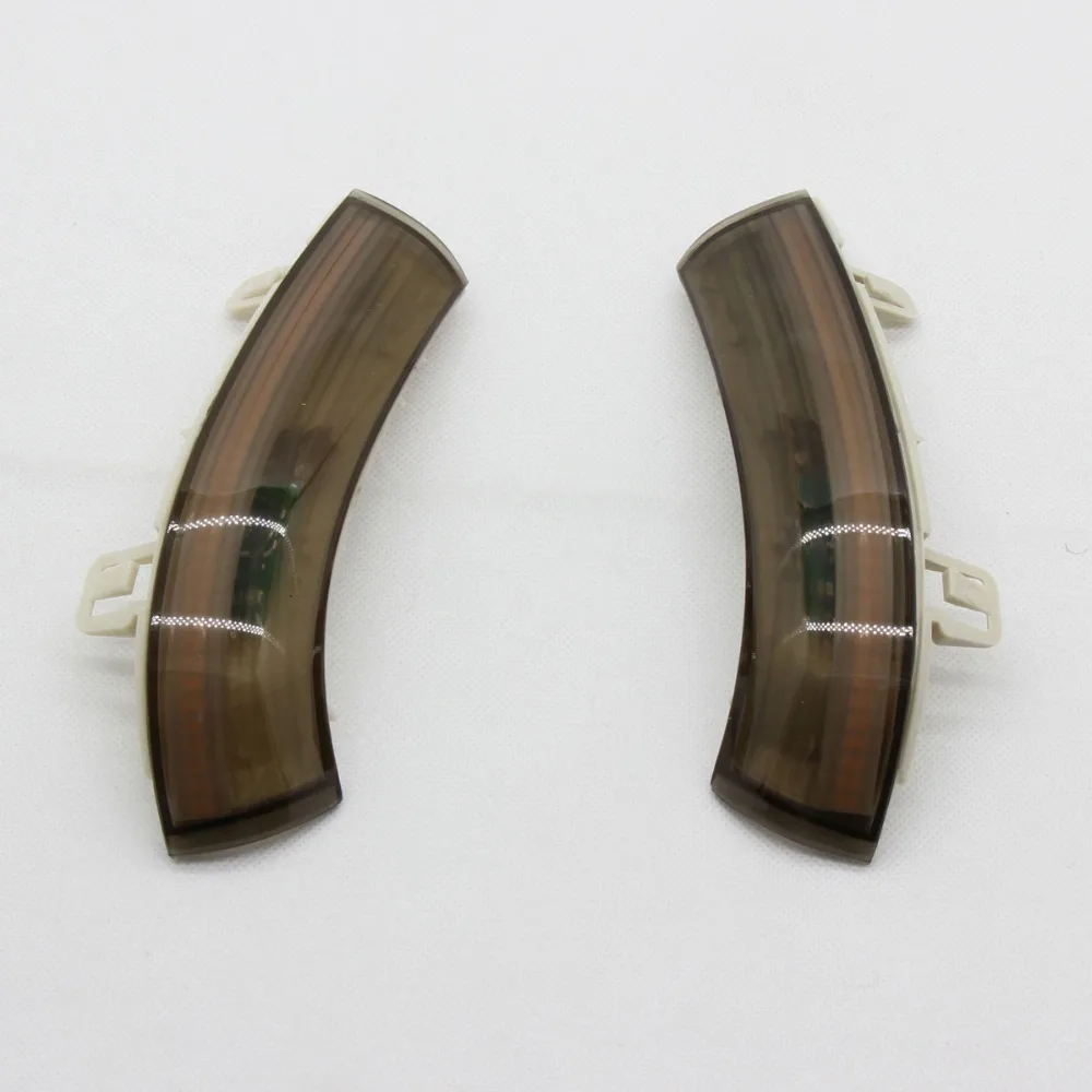 Volkswagen mirror light 5
