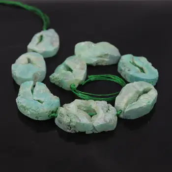 Approx8pcs/Strand Large Size Green Raw Agates Drusy Quartz Geode Slab Slice Nugget Beads Connector Pendants For Jewelry Making
Approx8pcs/Strand Large Size Green Raw Agates Drusy Quartz Geode Slab Slice Nugget Beads Connector Pendants For Jewelry Making