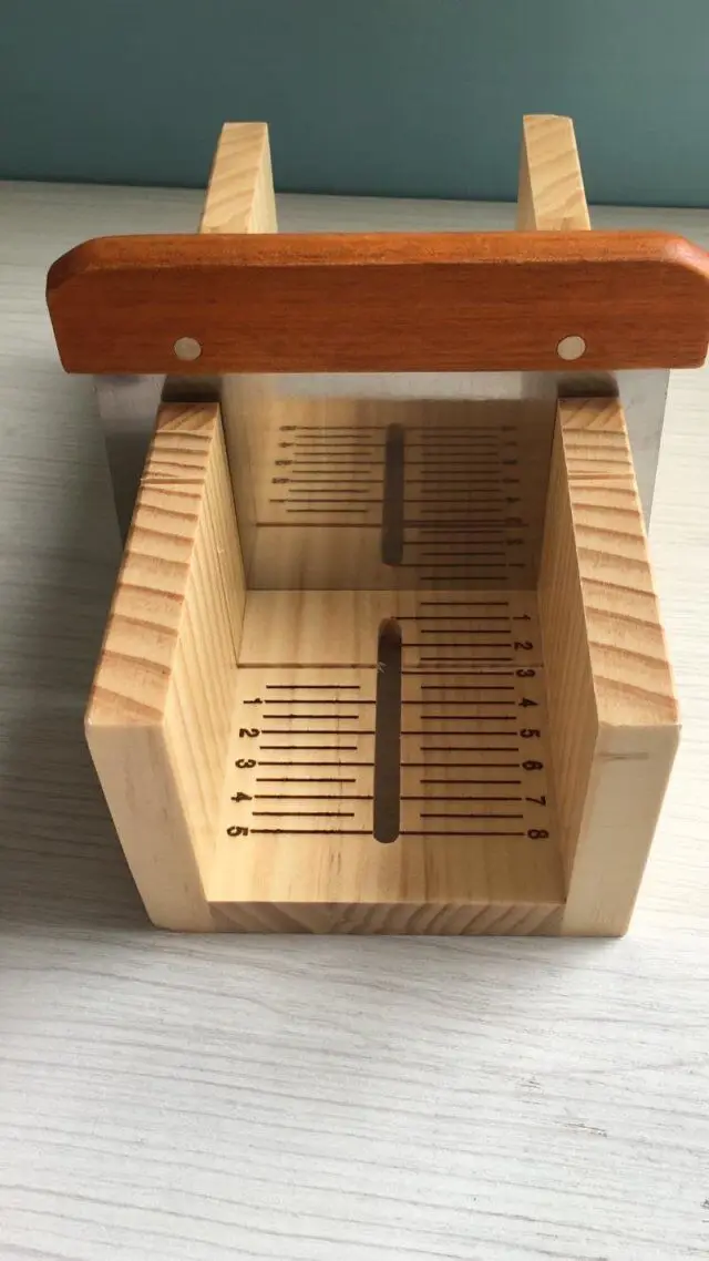 Wood box with stainless cutter bit Soap Cutter Tool Set-3 Wood Multifunction Adjustable Loaf Cutting Box Stainless for cut soap
Wood box with stainless cutter bit Soap Cutter Tool Set-3 Wood Multifunction Adjustable Loaf Cutting Box Stainless for cut soap
