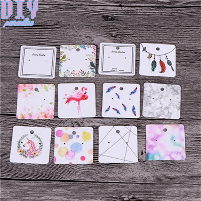 100PCS Horse Feather Paper Card Jewelry Garment DIY Crafts Cards Price Hang Party Gift Packaging Label Bookmark Luggage Tag
100PCS Horse Feather Paper Card Jewelry Garment DIY Crafts Cards Price Hang Party Gift Packaging Label Bookmark Luggage Tag