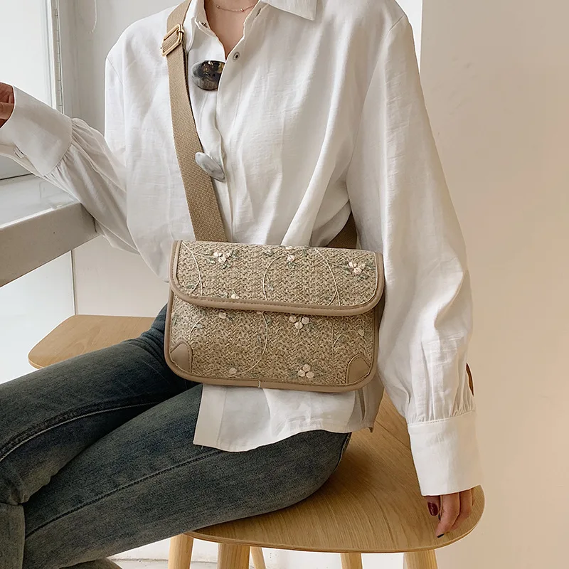 JI HAO Original Design Summer Female Shoulder Bags Patchwork Straw Crossbody Bag For Women Fashion Lace Ladies Chest Bags
JI HAO Original Design Summer Female Shoulder Bags Patchwork Straw Crossbody Bag For Women Fashion Lace Ladies Chest Bags