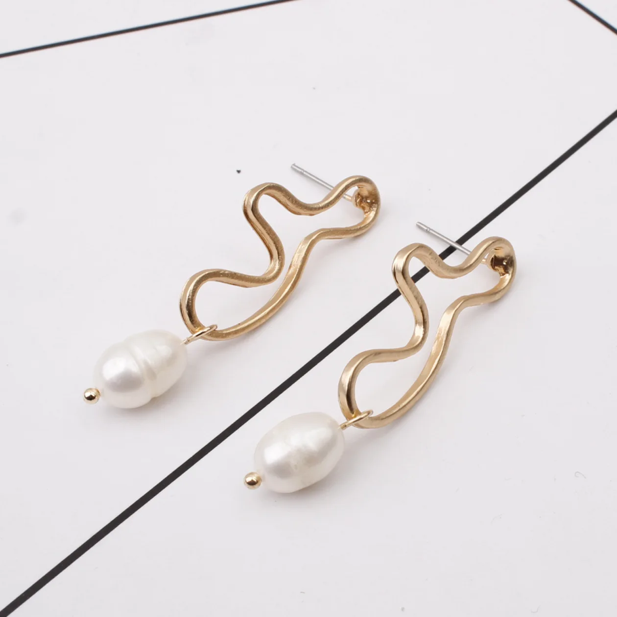 2019 Trendy Korea Design Metal Gold Geometric Irregular Circle Square Natural Freshwater Pearl Stud Earrings for Women Girl Gift
2019 Trendy Korea Design Metal Gold Geometric Irregular Circle Square Natural Freshwater Pearl Stud Earrings for Women Girl Gift