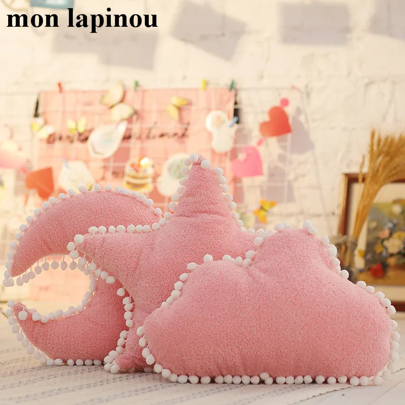 Плюшевая подушка в форме облака розовая белая мягкая набивная звезды детская для