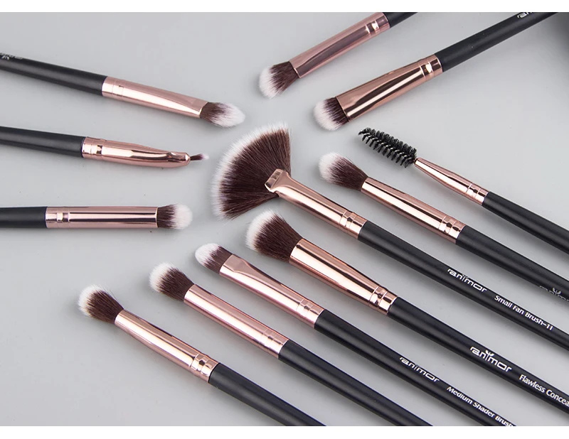 makeup brushes (8)