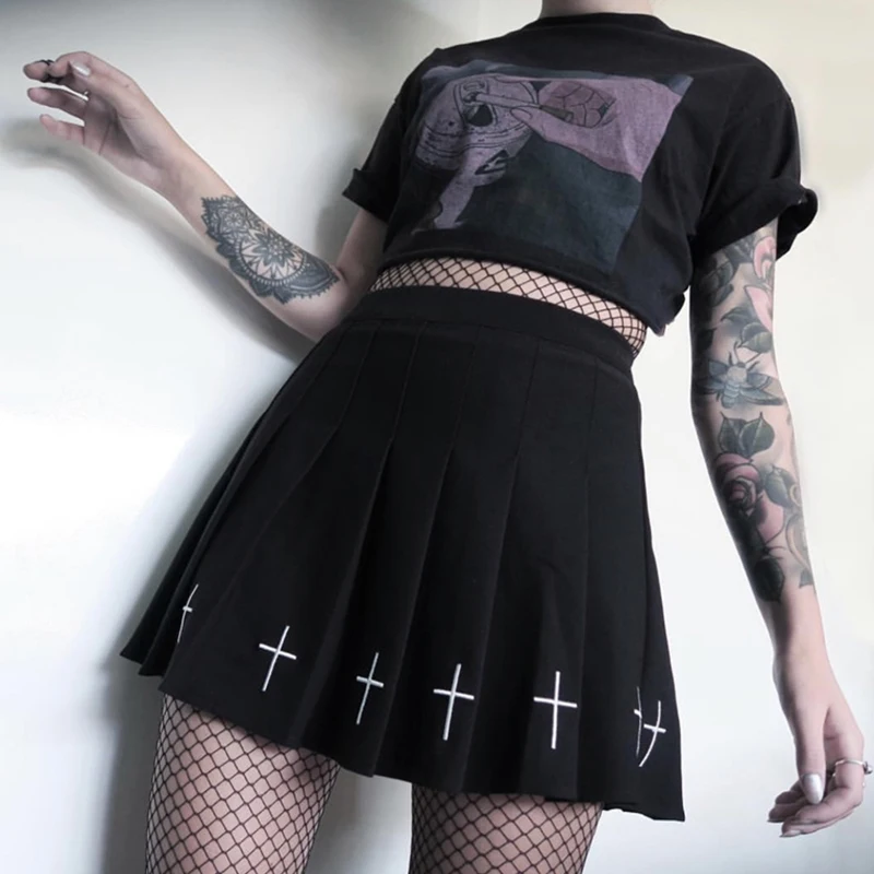 Summer Harajuku Skirt Women Cross Embroidery Punk Mini Pleated Skirt For Gothic Girls
Summer Harajuku Skirt Women Cross Embroidery Punk Mini Pleated Skirt For Gothic Girls