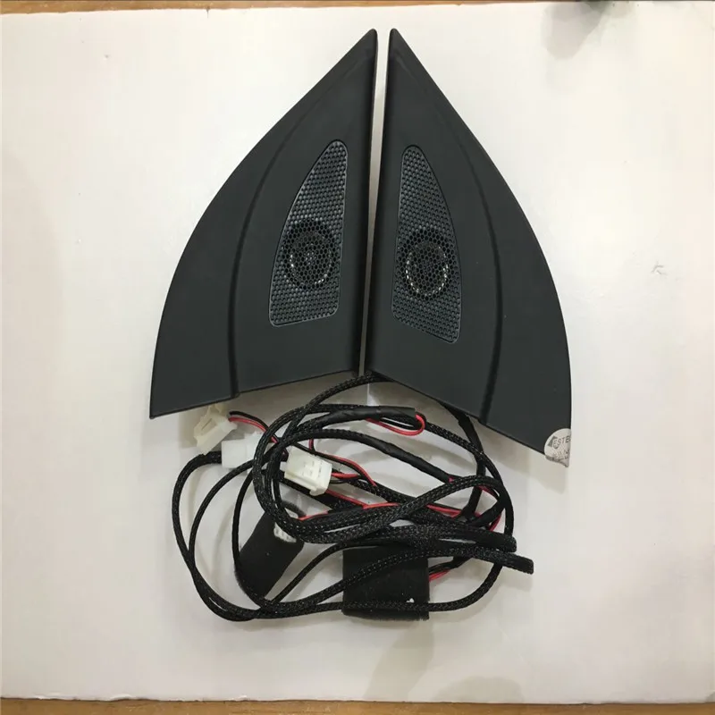 LARATH Car styling tweeter Audio Black triangle head speakers tweeter trumpet speakers tweeter with wire For Hyundai Solaris
LARATH Car styling tweeter Audio Black triangle head speakers tweeter trumpet speakers tweeter with wire For Hyundai Solaris