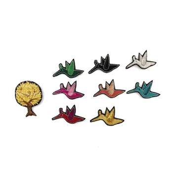 DIY New High quality 3D Hand embroidered badges Polychromatic birds Armband applique for Coat Trousers Bag Brooch
DIY New High quality 3D Hand embroidered badges Polychromatic birds Armband applique for Coat Trousers Bag Brooch