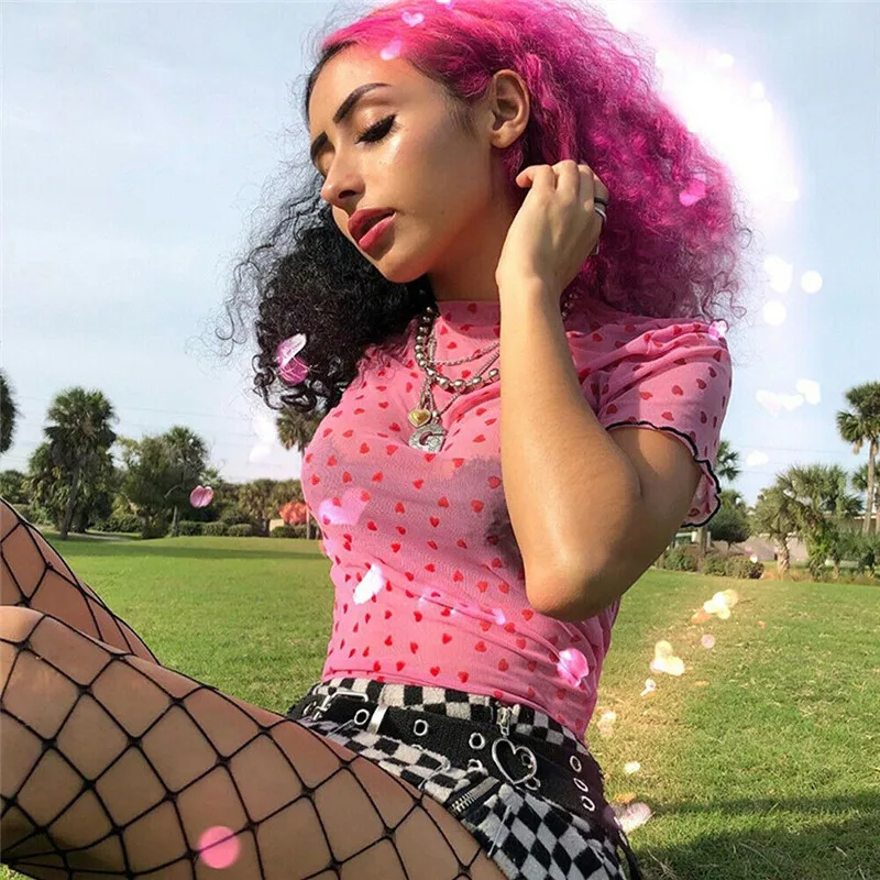 New Women's Summer High Collar Thin Section Mesh Heart-shaped Print T-shirt Pink Short-sleeved Casual Umbilical Lace T-shirt
New Women's Summer High Collar Thin Section Mesh Heart-shaped Print T-shirt Pink Short-sleeved Casual Umbilical Lace T-shirt