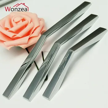 Chrome Glossy Finish metal Furniture Handle of Hole CC 96/128/160mm modern simple Style Pull for cupboard door cabinet drawer
Chrome Glossy Finish metal Furniture Handle of Hole CC 96/128/160mm modern simple Style Pull for cupboard door cabinet drawer