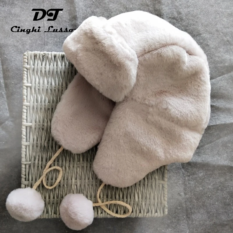 Autumn Winter Outdoor Warm Bomber Hats Cute Faux Rabbit Fur Hat for Women Female Skiing Hats Aviator Caps Earflap Hat with Ears
Autumn Winter Outdoor Warm Bomber Hats Cute Faux Rabbit Fur Hat for Women Female Skiing Hats Aviator Caps Earflap Hat with Ears