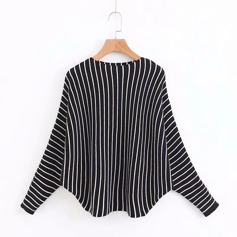 Black And White Striped Round Neck Sweater Women Casual Autumn Long Sleeve Jumper Clothes Ladies Spring Pullovers Sweater
Black And White Striped Round Neck Sweater Women Casual Autumn Long Sleeve Jumper Clothes Ladies Spring Pullovers Sweater