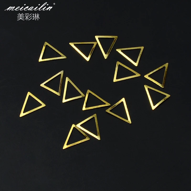 Gold Hollow nail decorations (4)
