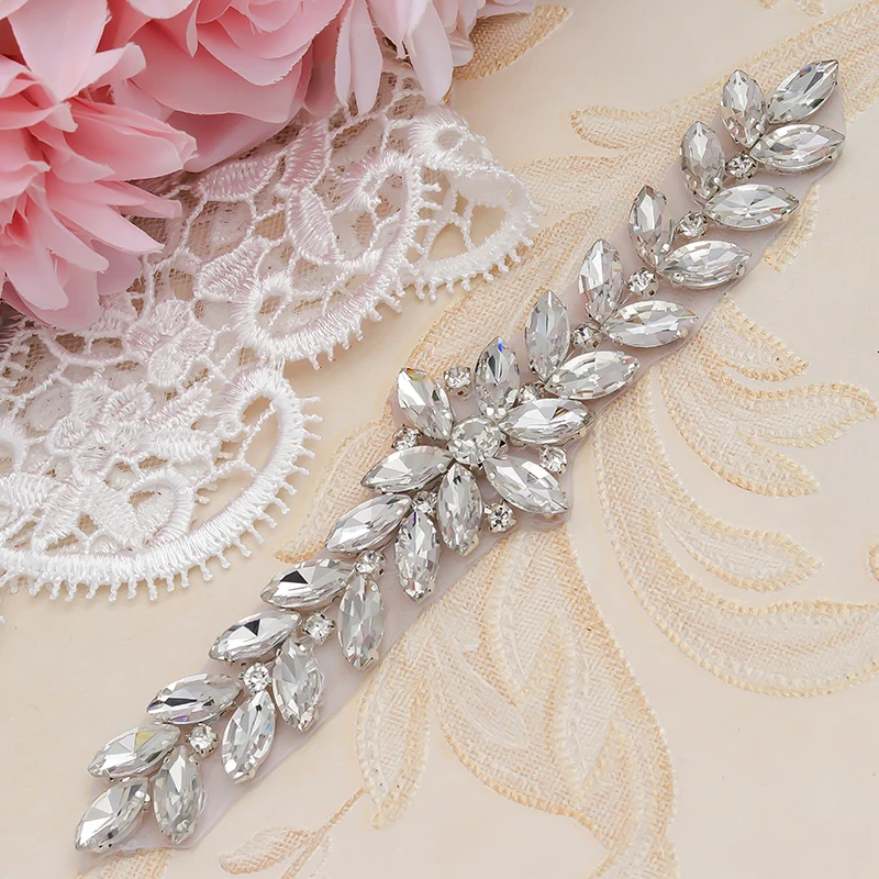 WENXI 10 PCS Handmade Silver Rhinestones Appliques Clear Crystal Sewing On Bridal Dress SashRhinestones Applique Accessory WX843
WENXI 10 PCS Handmade Silver Rhinestones Appliques Clear Crystal Sewing On Bridal Dress SashRhinestones Applique Accessory WX843