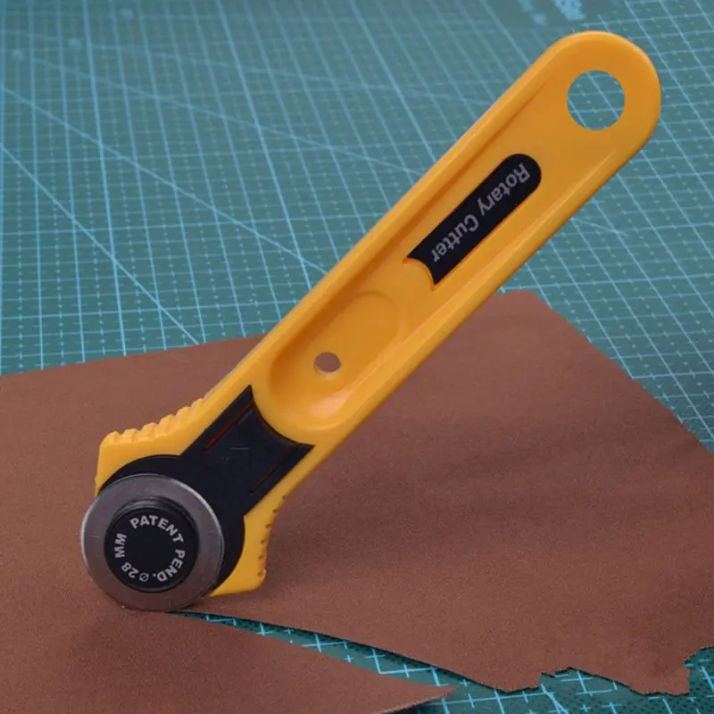 28mm 45mm Sewing Accessories Fabric Cutter Leather Craft Circular Cut Rotary Cutter Blade DIY Sewing Tools for Patchwork
28mm 45mm Sewing Accessories Fabric Cutter Leather Craft Circular Cut Rotary Cutter Blade DIY Sewing Tools for Patchwork