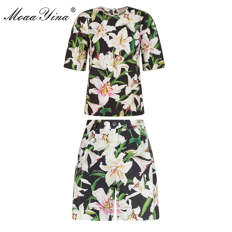 MoaaYina Fashion Designer Runway Suit Summer Women Short sleeve lily Floral-Print T-shirt Tops+Shorts Cotton Two-piece set
MoaaYina Fashion Designer Runway Suit Summer Women Short sleeve lily Floral-Print T-shirt Tops+Shorts Cotton Two-piece set