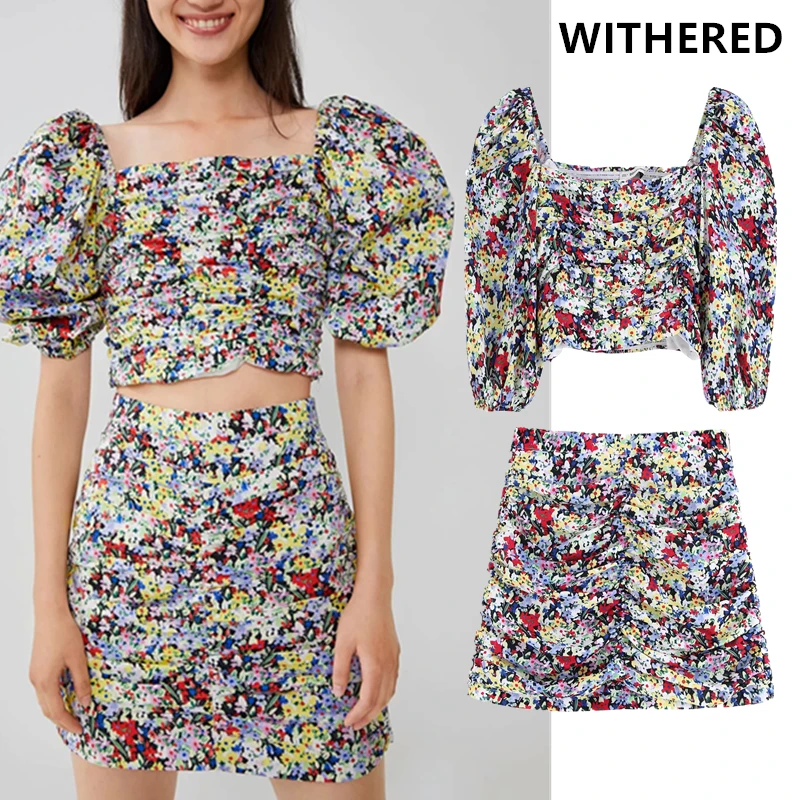 Withered floral printi slash neck sexy blusas crop tops and package hip skirts two piece set conjuntos de mujer tracksuit women
Withered floral printi slash neck sexy blusas crop tops and package hip skirts two piece set conjuntos de mujer tracksuit women