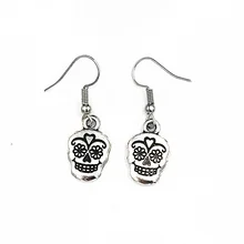 Calavera Skull Earrings celebrate Mexican Day of the Dead Halloween Tierra Cast Lava Stone Skull Dangle Earring
Calavera Skull Earrings celebrate Mexican Day of the Dead Halloween Tierra Cast Lava Stone Skull Dangle Earring