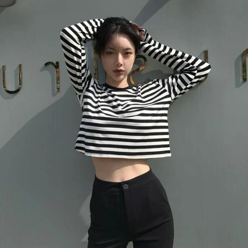 Fashion Style Woman T-shirt Short Length Striped Color Long Sleeve O Neck Cotton Women Tops Tees Casual One Size Women T shirt
Fashion Style Woman T-shirt Short Length Striped Color Long Sleeve O Neck Cotton Women Tops Tees Casual One Size Women T shirt