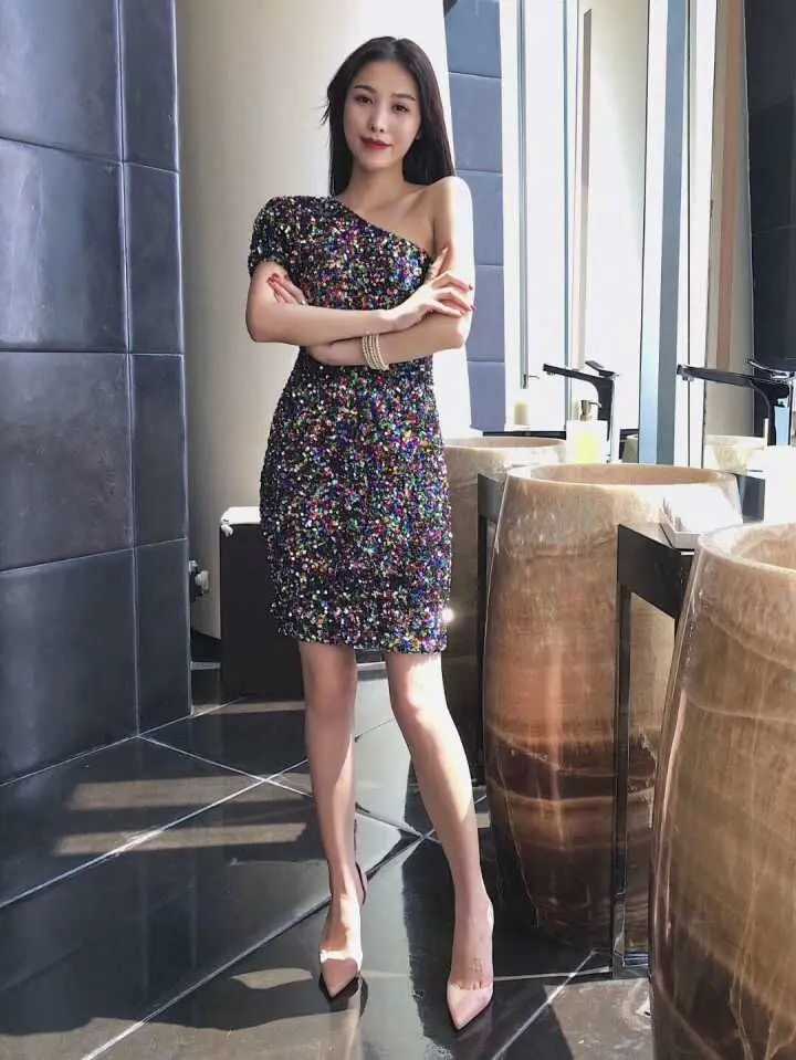 2019 New Women multi one - shoulder off shoulder Bandage Dress Bodycon Sexy Celebrity evening Party Dress dropshipping
2019 New Women multi one - shoulder off shoulder Bandage Dress Bodycon Sexy Celebrity evening Party Dress dropshipping