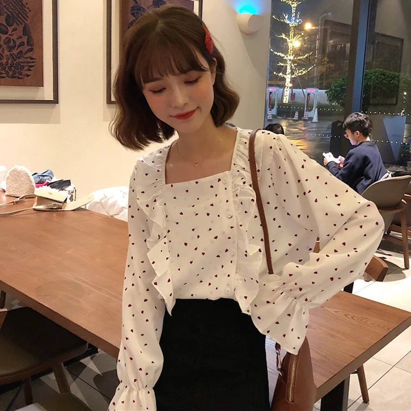 Spring Sweet 2019 New Women's Clothing Korean Blouses Heart Print Square Collar Tops Chic Flare Long Sleeve Woman Shirts New
Spring Sweet 2019 New Women's Clothing Korean Blouses Heart Print Square Collar Tops Chic Flare Long Sleeve Woman Shirts New