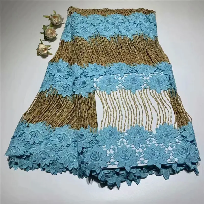 African Lace Fabric 2018 Embroidered Nigerian Laces Fabric Bridal High Quality French Tulle Lace Fabric For Women ZQ010503
African Lace Fabric 2018 Embroidered Nigerian Laces Fabric Bridal High Quality French Tulle Lace Fabric For Women ZQ010503