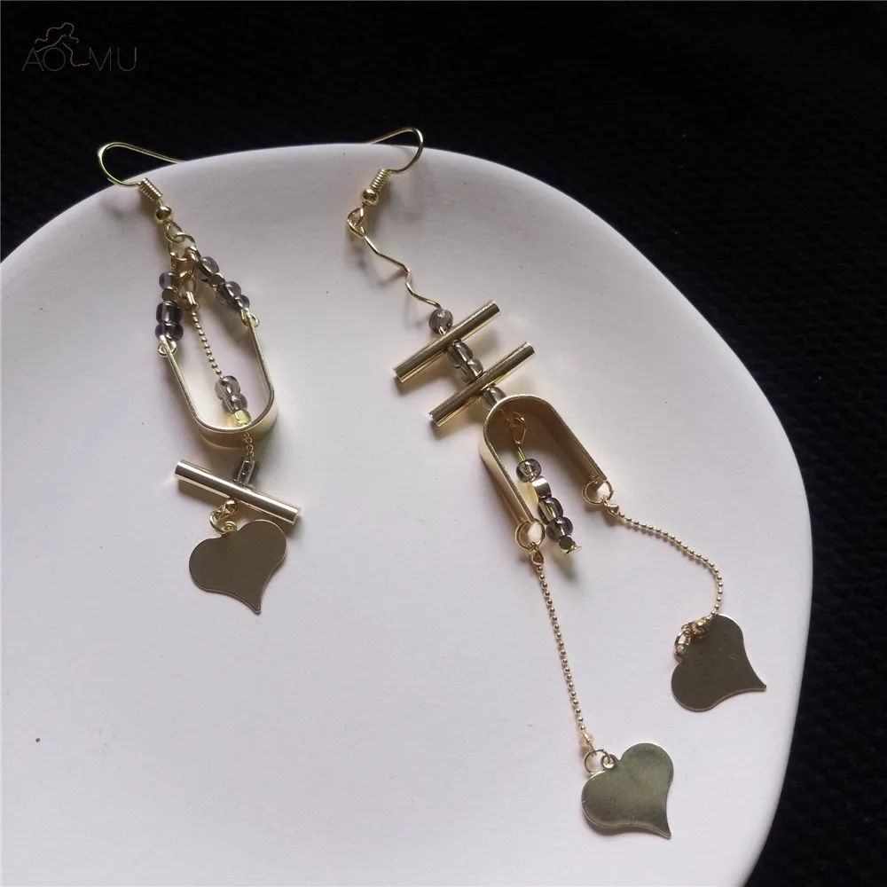AOMU New Design Creative Robot Asymmetric Irregular Geometric Love Metal Long Fringe Drop Earrings for Women Gift Party Jewelry
AOMU New Design Creative Robot Asymmetric Irregular Geometric Love Metal Long Fringe Drop Earrings for Women Gift Party Jewelry