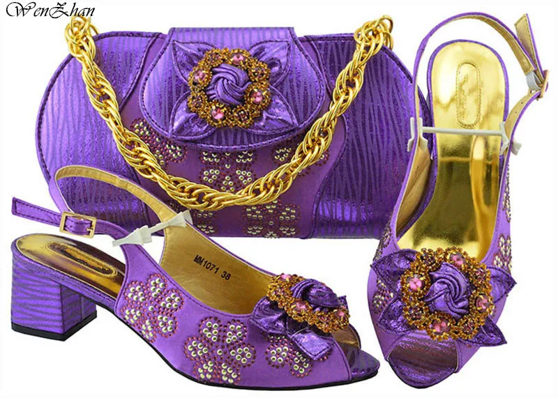 Latest Italian Ladies Shoe and Bag Set Decorated With Flower Purple Color Matching Buckle Strap Shoes and Bags Hottest B88-18
Latest Italian Ladies Shoe and Bag Set Decorated With Flower Purple Color Matching Buckle Strap Shoes and Bags Hottest B88-18