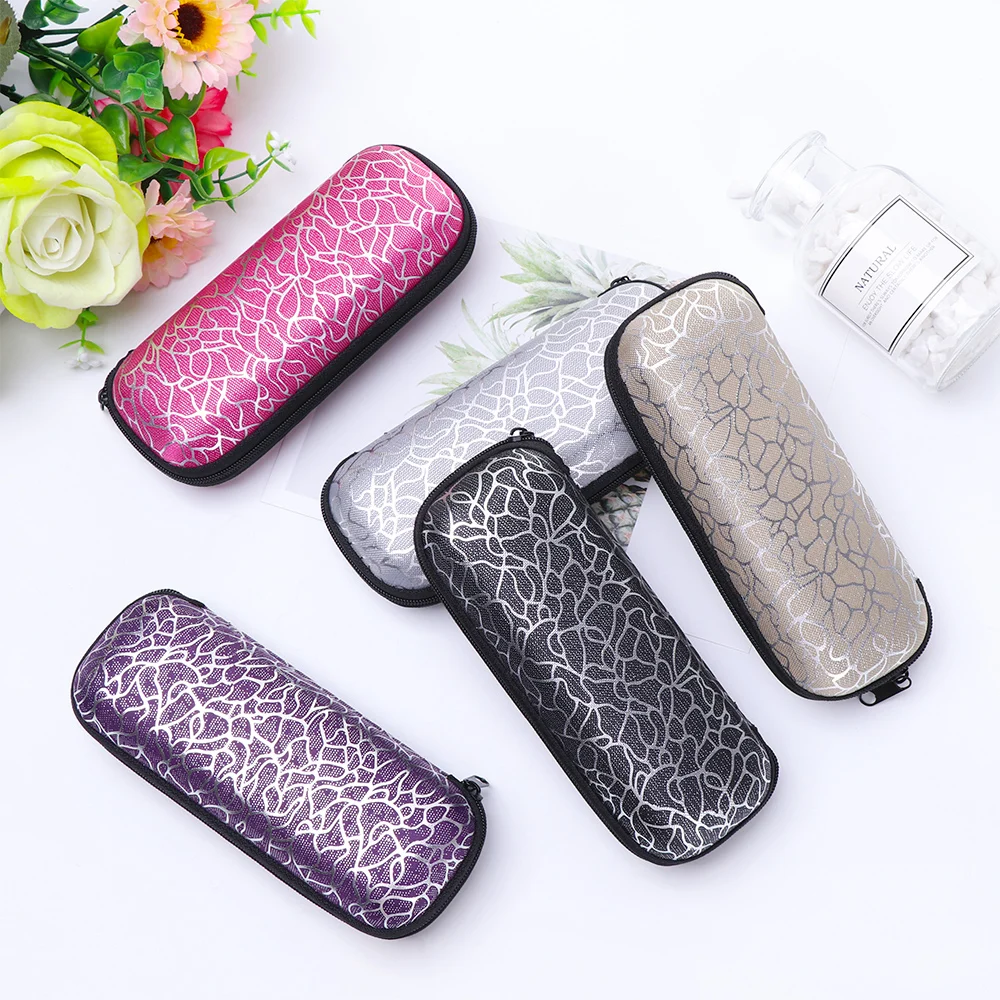 1PC Unisex Fashion Glasses Box Zipper Striped Sunglasses Case Portable Sunglasses Case Containers Eyewear Protector
1PC Unisex Fashion Glasses Box Zipper Striped Sunglasses Case Portable Sunglasses Case Containers Eyewear Protector