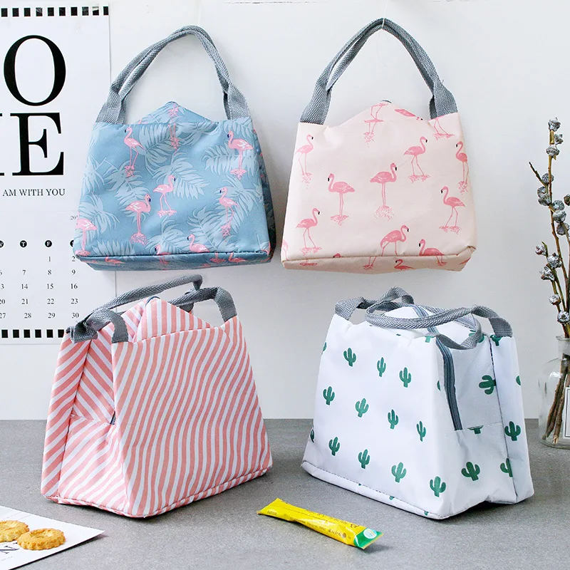 Waterproof portable lunch box Ladies' Handcuffs Lunch box canvas with rice bag aluminum foil storage cooler bag
Waterproof portable lunch box Ladies' Handcuffs Lunch box canvas with rice bag aluminum foil storage cooler bag