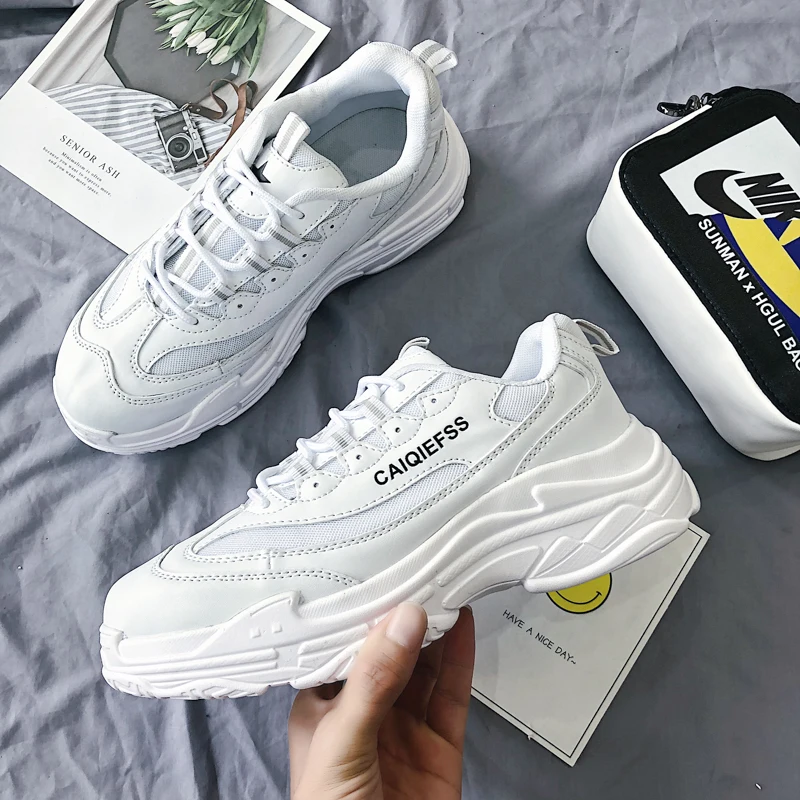 Original Brand Running Shoes Men Sneakers Summer Hot Paris Triple S Sport Breathable Outdoors Speed Shoes Max Size European 44
Original Brand Running Shoes Men Sneakers Summer Hot Paris Triple S Sport Breathable Outdoors Speed Shoes Max Size European 44