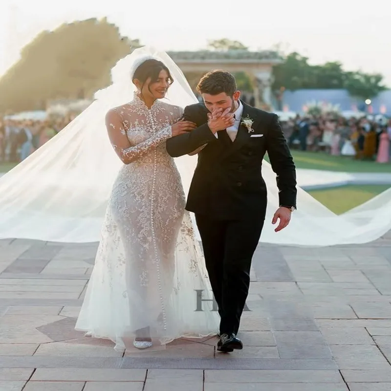 Vintage Arab Muslim Wedding Dress 2019 Lace High Neck Long Sleeve Vestido de Noiva Romantic lawn Wedding Beach Bridal Gowns
Vintage Arab Muslim Wedding Dress 2019 Lace High Neck Long Sleeve Vestido de Noiva Romantic lawn Wedding Beach Bridal Gowns