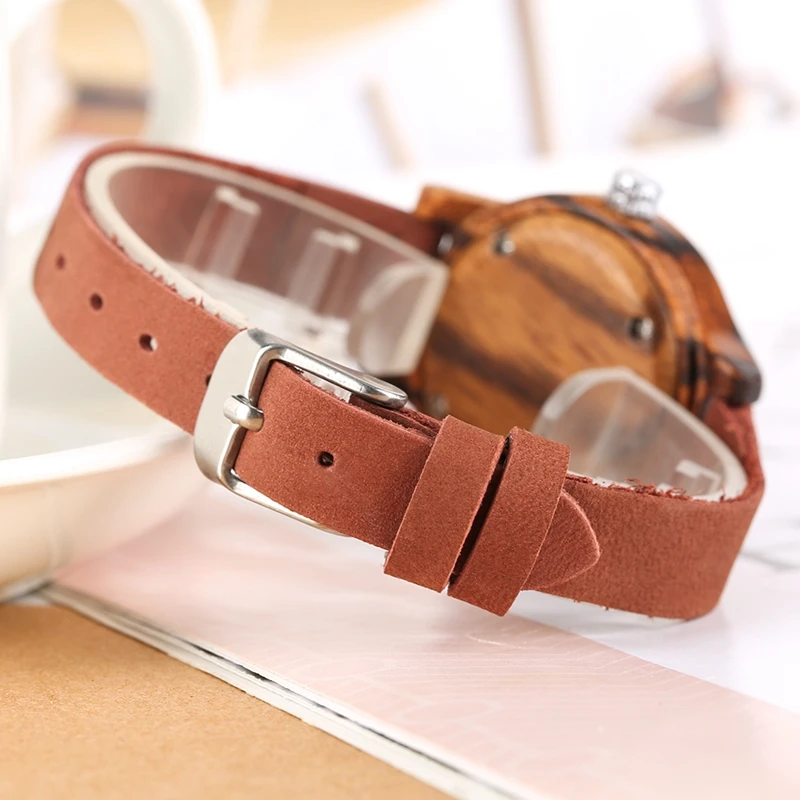 Unique Women Watch Wood Luxury Coral Blue Chic Red Casual Quartz Wooden Clock For Women Genuine Leather Wrist Watch Reloj Mujer