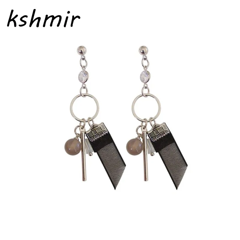 South Korea natural stone wheel geometry silver earrings delicate Earrings stud earrings Fresh lace women earrings
South Korea natural stone wheel geometry silver earrings delicate Earrings stud earrings Fresh lace women earrings