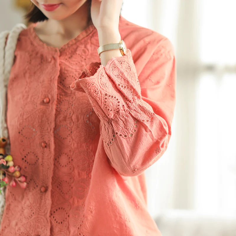 exquisite hollow out embroidery v-neck flare sleeve sweet mori girl shirt blouse Female
exquisite hollow out embroidery v-neck flare sleeve sweet mori girl shirt blouse Female