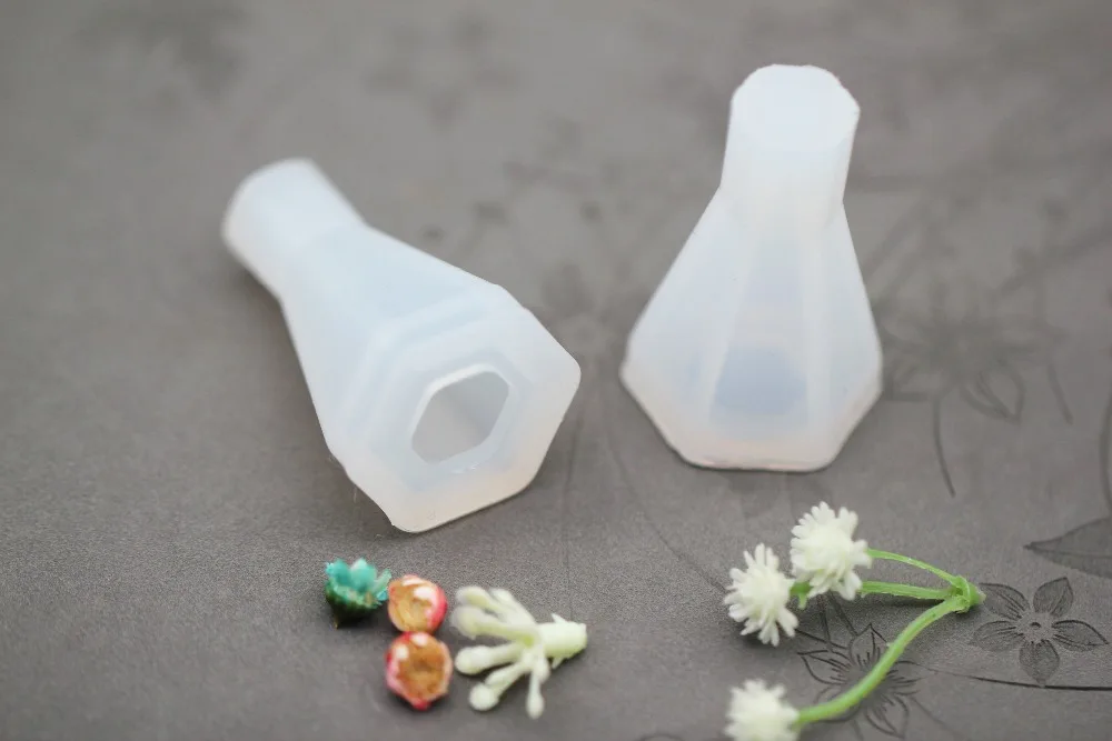 1pcs Clear Hexagonal Cone Resin Molds Pendant DIY Silicone Mold Dried Flower Jewelry Tools Accessories
1pcs Clear Hexagonal Cone Resin Molds Pendant DIY Silicone Mold Dried Flower Jewelry Tools Accessories