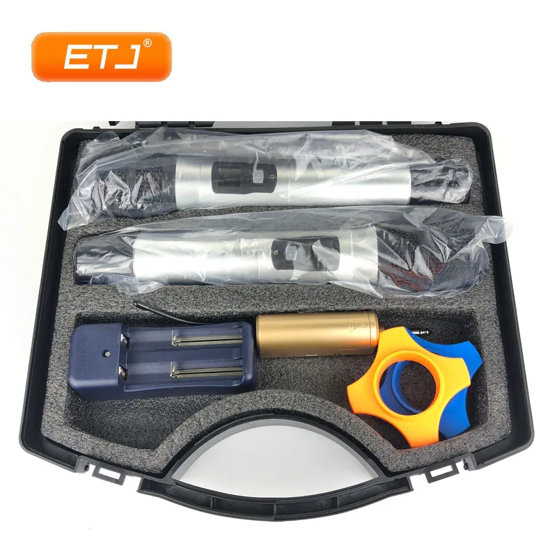 Portable Wireless Microphone Double Handheld UHF Wireless Microphone Dynamic 2 Microphone Karaoke With Carrying Box Q2
Portable Wireless Microphone Double Handheld UHF Wireless Microphone Dynamic 2 Microphone Karaoke With Carrying Box Q2