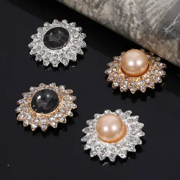 2018New 100Pcs 18mm Round Rhinestone Buttons for Wedding Decoration and DIY hair accessoriess ZJ430
2018New 100Pcs 18mm Round Rhinestone Buttons for Wedding Decoration and DIY hair accessoriess ZJ430