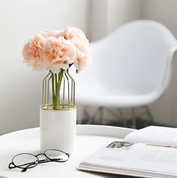 New Simple Fashion Metal Style Ceramic Flower Vase Hydroponics Bottle Flower Vase Container Dry Flower & Plant Modern Pot 
New Simple Fashion Metal Style Ceramic Flower Vase Hydroponics Bottle Flower Vase Container Dry Flower & Plant Modern Pot