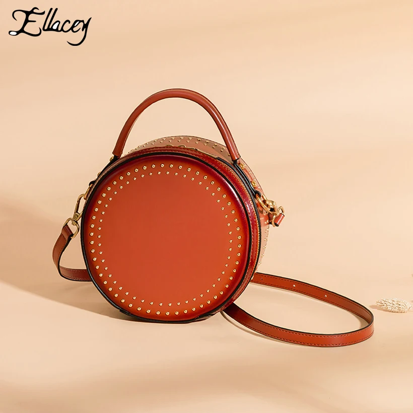 New 2019 Cow Split Leather Circular Bags Women Rivet Vintage Messenger Bag Small Handbag Round Mini Shoulder Crossbody Bags
New 2019 Cow Split Leather Circular Bags Women Rivet Vintage Messenger Bag Small Handbag Round Mini Shoulder Crossbody Bags