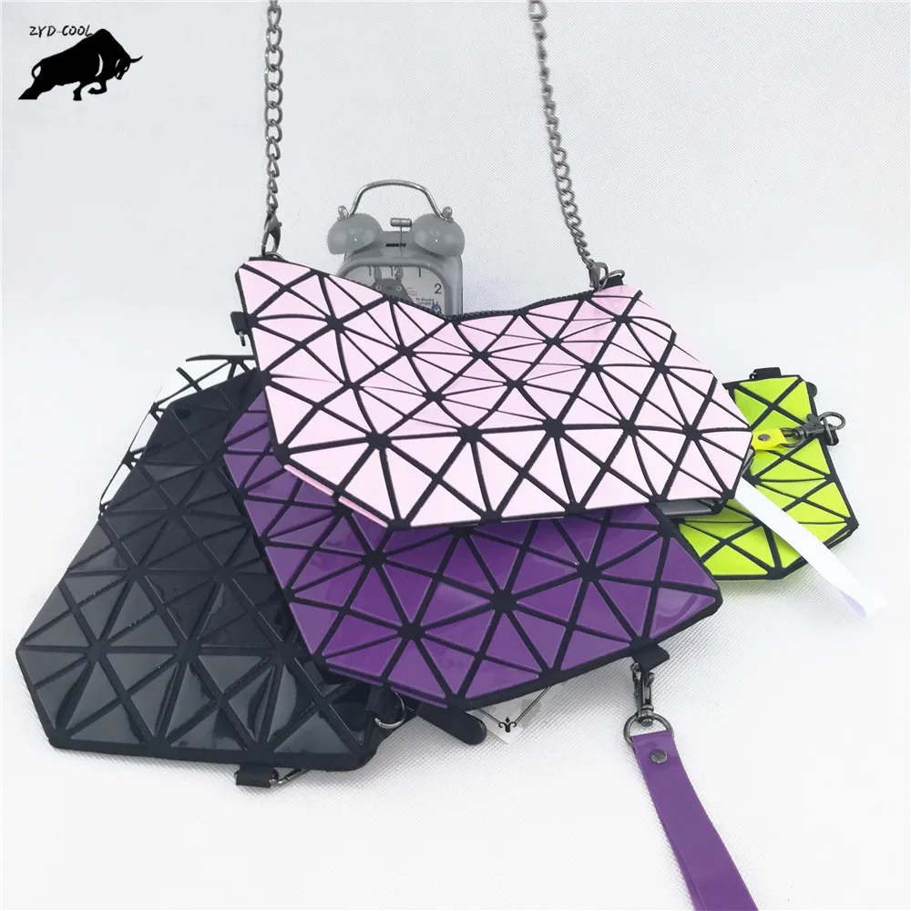 ZYD-COOL 6 Color Chain Casual Women Clutch Handbag Messenger Bag Glossy Foldable Bag Beach bag Geometric Shoulder Bags wholesal
ZYD-COOL 6 Color Chain Casual Women Clutch Handbag Messenger Bag Glossy Foldable Bag Beach bag Geometric Shoulder Bags wholesal