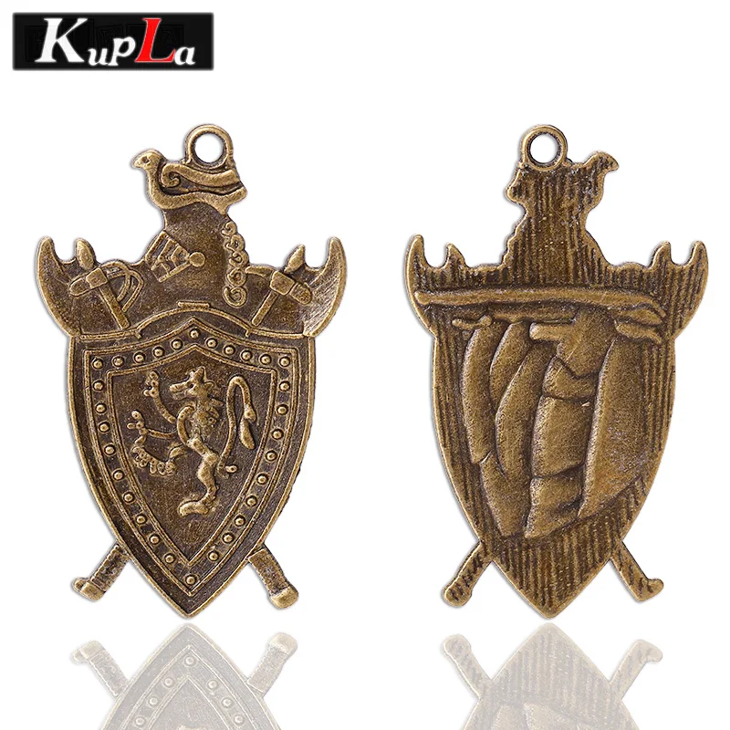 Kupla Vintage Brass Knighthood Charms Diy Jewelry Handmade Metal Fashion Retro Knighthood Pendant Charms 10pcs 27*44mm C5571
Kupla Vintage Brass Knighthood Charms Diy Jewelry Handmade Metal Fashion Retro Knighthood Pendant Charms 10pcs 27*44mm C5571