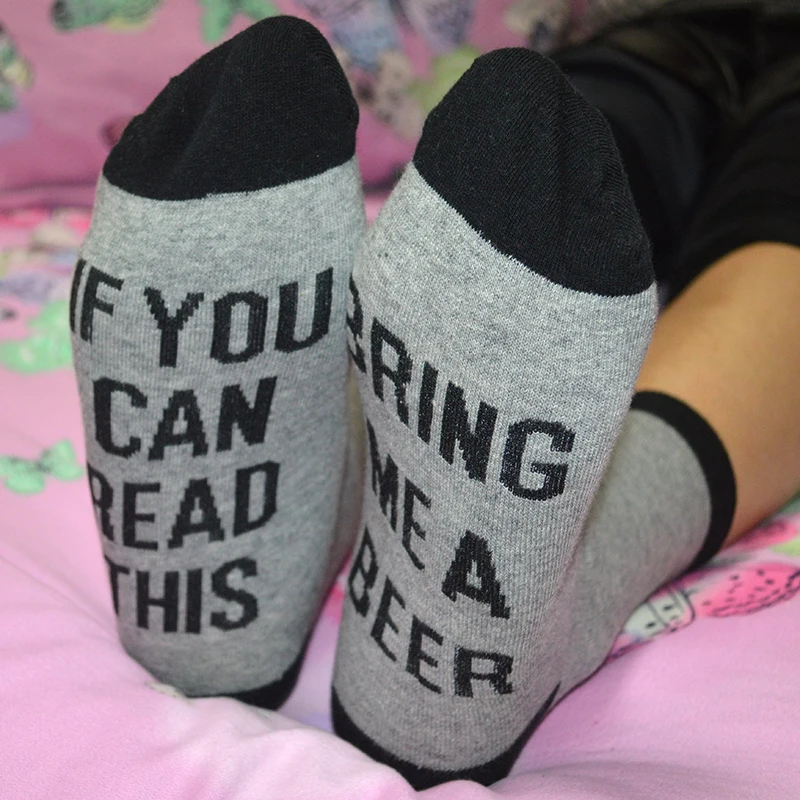 1 Pair Grey Black Fashion Cotton Women Short Funny Letter Socks IF YOU CAN READ THIS BRING ME A BEER Casual Wine Socks
1 Pair Grey Black Fashion Cotton Women Short Funny Letter Socks IF YOU CAN READ THIS BRING ME A BEER Casual Wine Socks