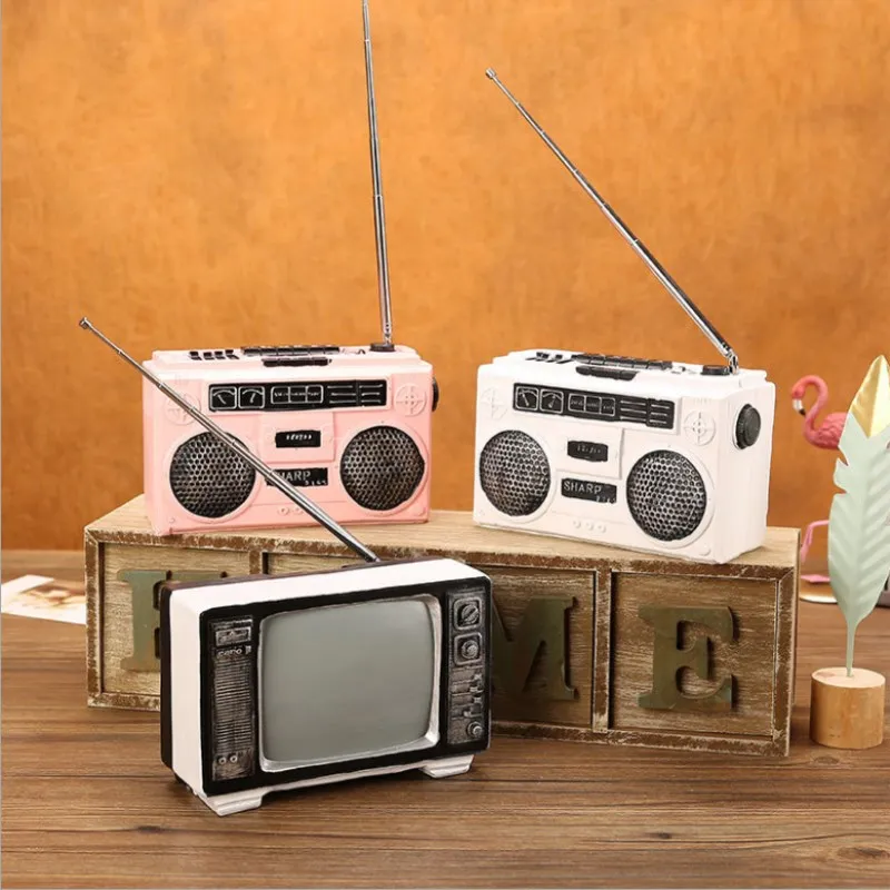 European Tape Recorder Resin Model Home Decoration Vintage Black And White Retro TV Model Creative Window Decoration
European Tape Recorder Resin Model Home Decoration Vintage Black And White Retro TV Model Creative Window Decoration