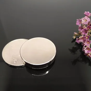 Dia 20x5mm strong magnets N35 rare earth super round permanent fridge NdFeB neodymium magnet 20*5mm
Dia 20x5mm strong magnets N35 rare earth super round permanent fridge NdFeB neodymium magnet 20*5mm