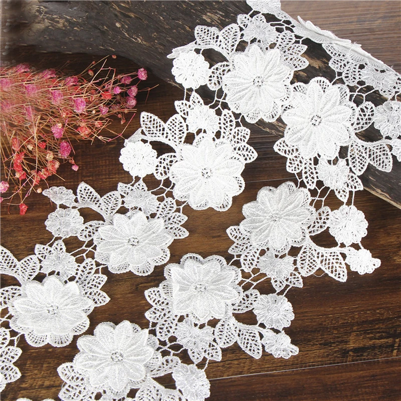 15yards/lot White Lace Embroidery Trim Ribbon 3D Flower Water Soluble Lace Diy Wedding Jewelry Ornaments Sofa Edge Docors
15yards/lot White Lace Embroidery Trim Ribbon 3D Flower Water Soluble Lace Diy Wedding Jewelry Ornaments Sofa Edge Docors
