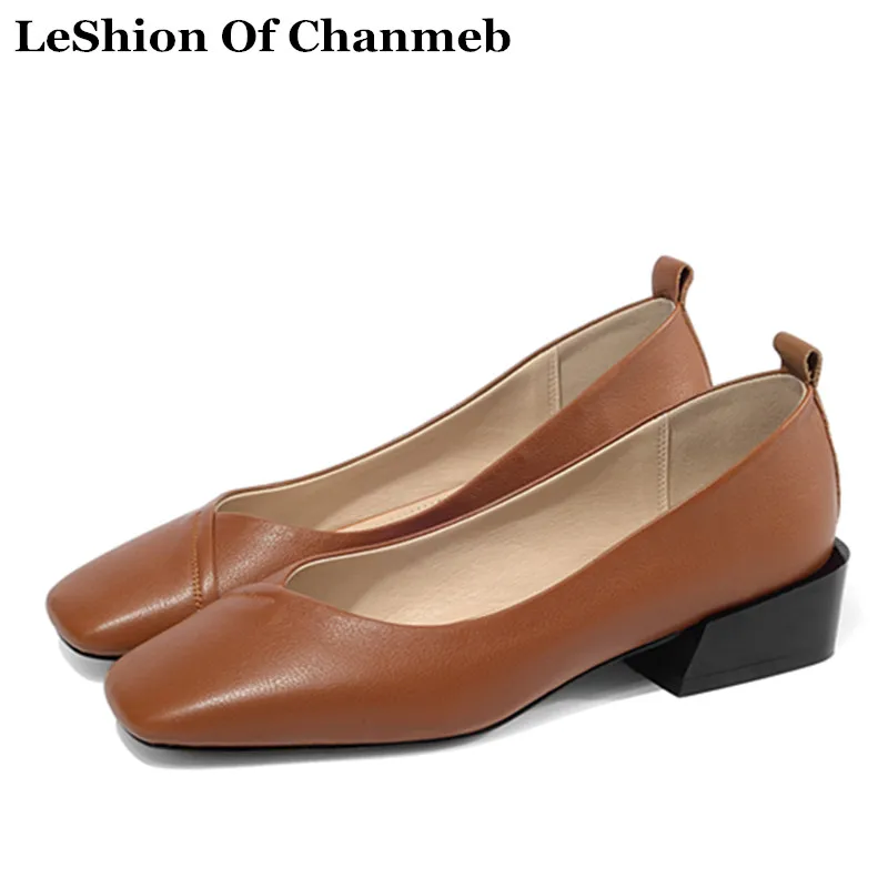 2019 Top Quality Soft Cow Leather Flats Women Larger Size 43 Comfortable Ederly Shoes Ladies Casual Flat Loafers sapato feminino
2019 Top Quality Soft Cow Leather Flats Women Larger Size 43 Comfortable Ederly Shoes Ladies Casual Flat Loafers sapato feminino