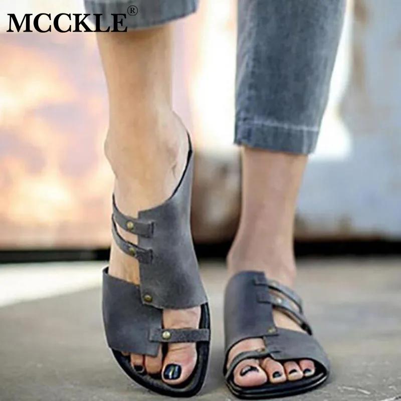 2019 New Women Flat Summer Slippers Ladies Slip On Gladiator Metal Casual Shoes Female Casual Retro Footwear Plus Size
2019 New Women Flat Summer Slippers Ladies Slip On Gladiator Metal Casual Shoes Female Casual Retro Footwear Plus Size