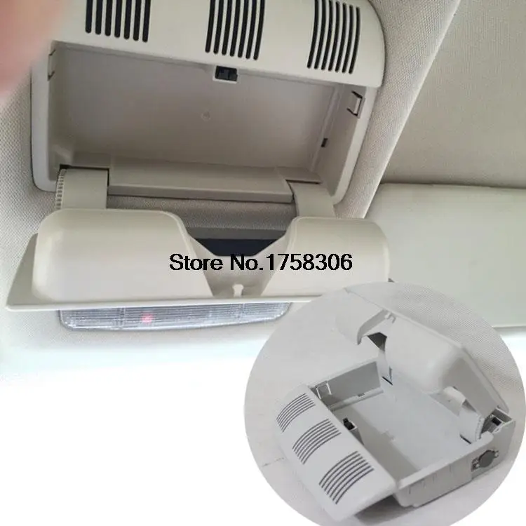 Car Sun Glasses Box Case car roof glasses box Holder car covers accessories For Skoda 2007-2014 Octavia Fabia
Car Sun Glasses Box Case car roof glasses box Holder car covers accessories For Skoda 2007-2014 Octavia Fabia